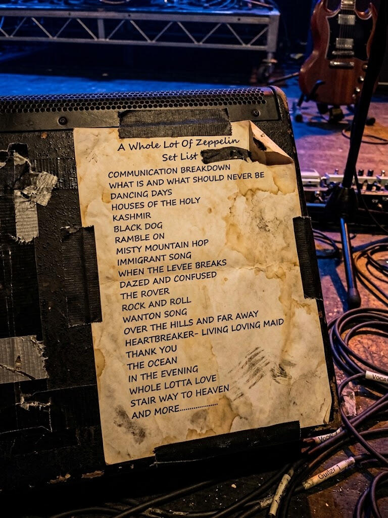 SET LIST